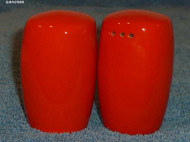 Short Plainsman shakers glazed flame