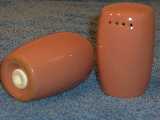 Short Plainsman shakers glazed peach