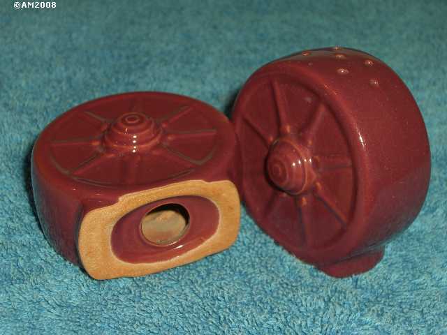 Wagonwheel Millennium shakers glazed cabernet